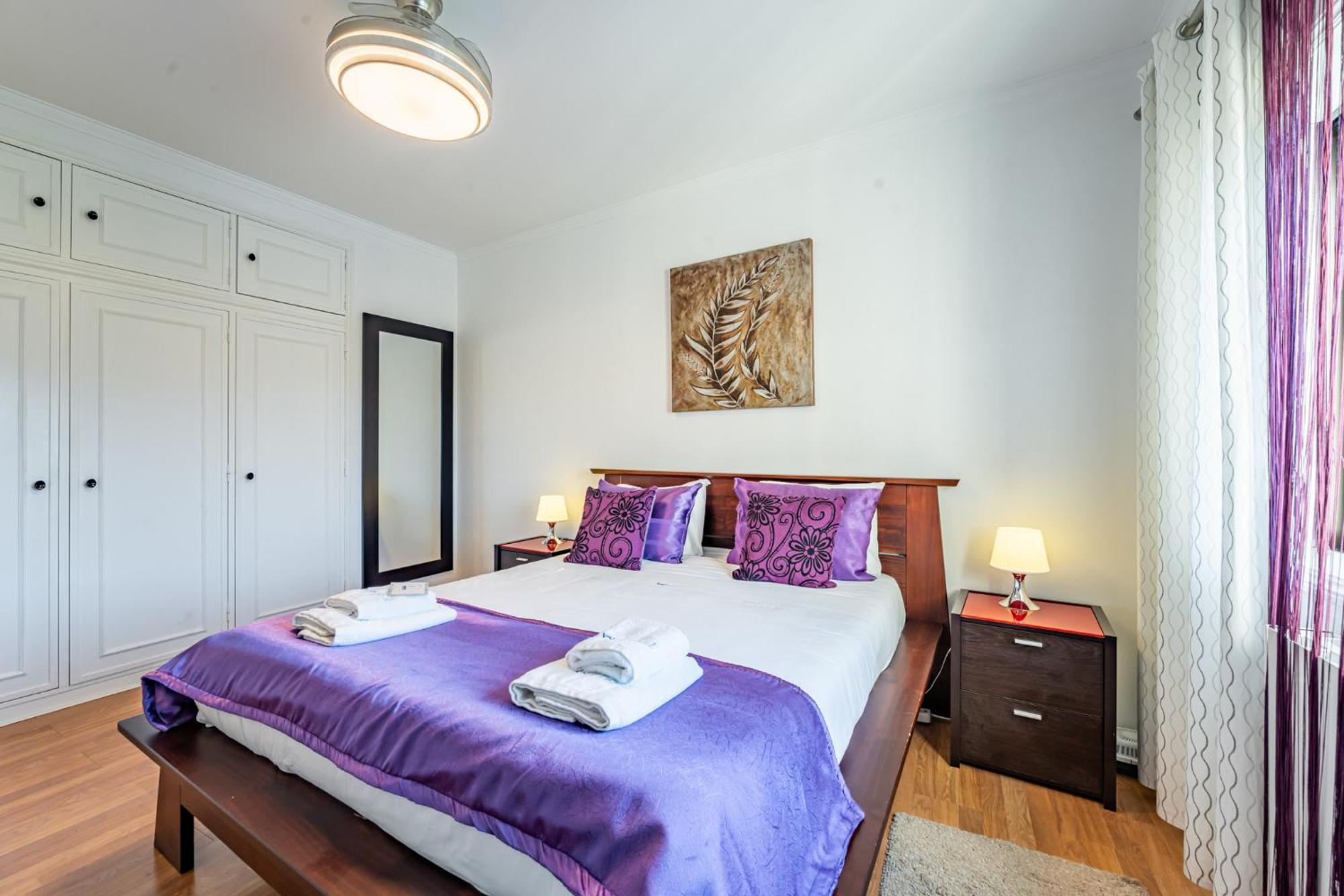Cozy And Quiet Spacious Flat ヴィラ・ノヴァ・デ・ガイア エクステリア 写真